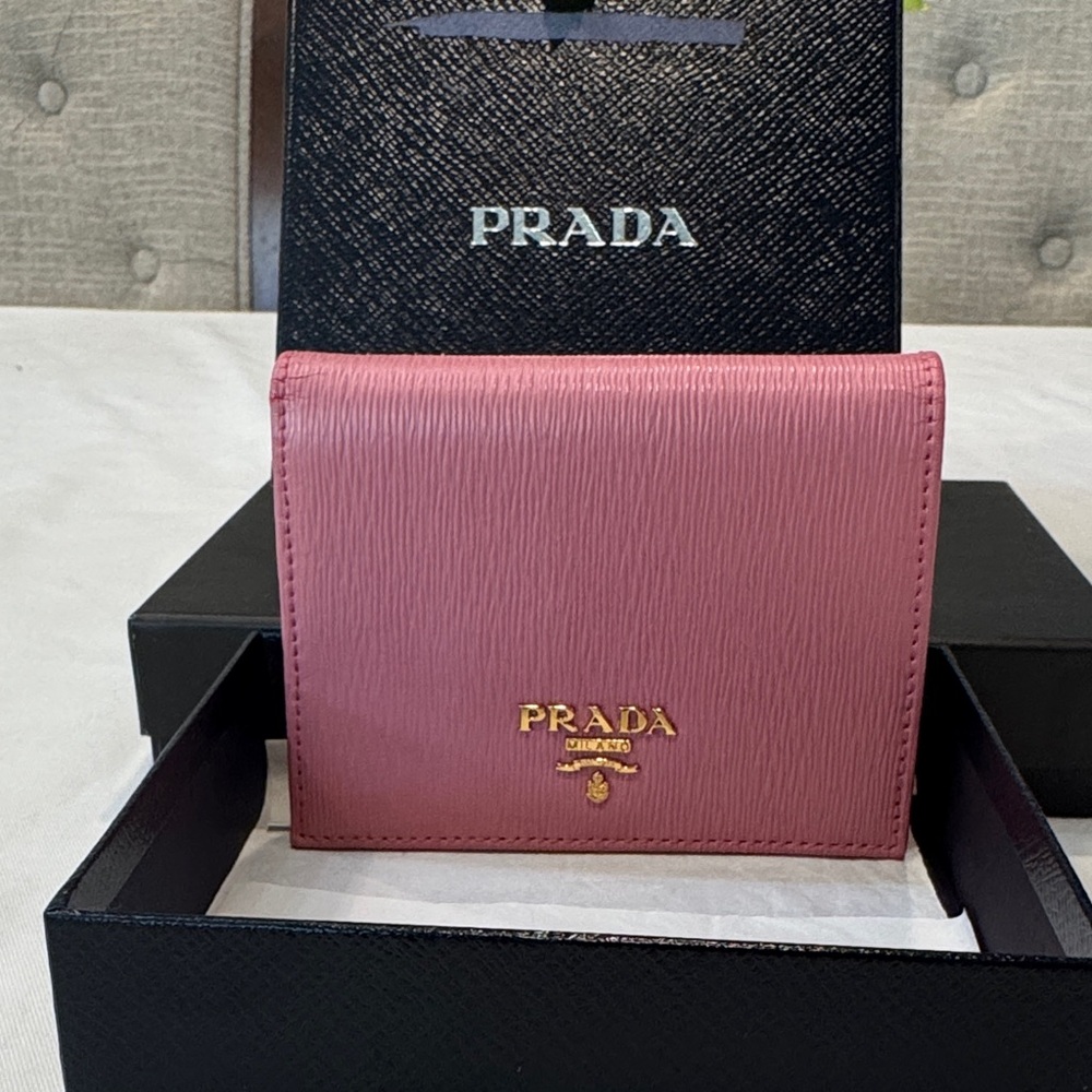 Authentic Prada Rose Leather Wallet - Picture 2 of 16